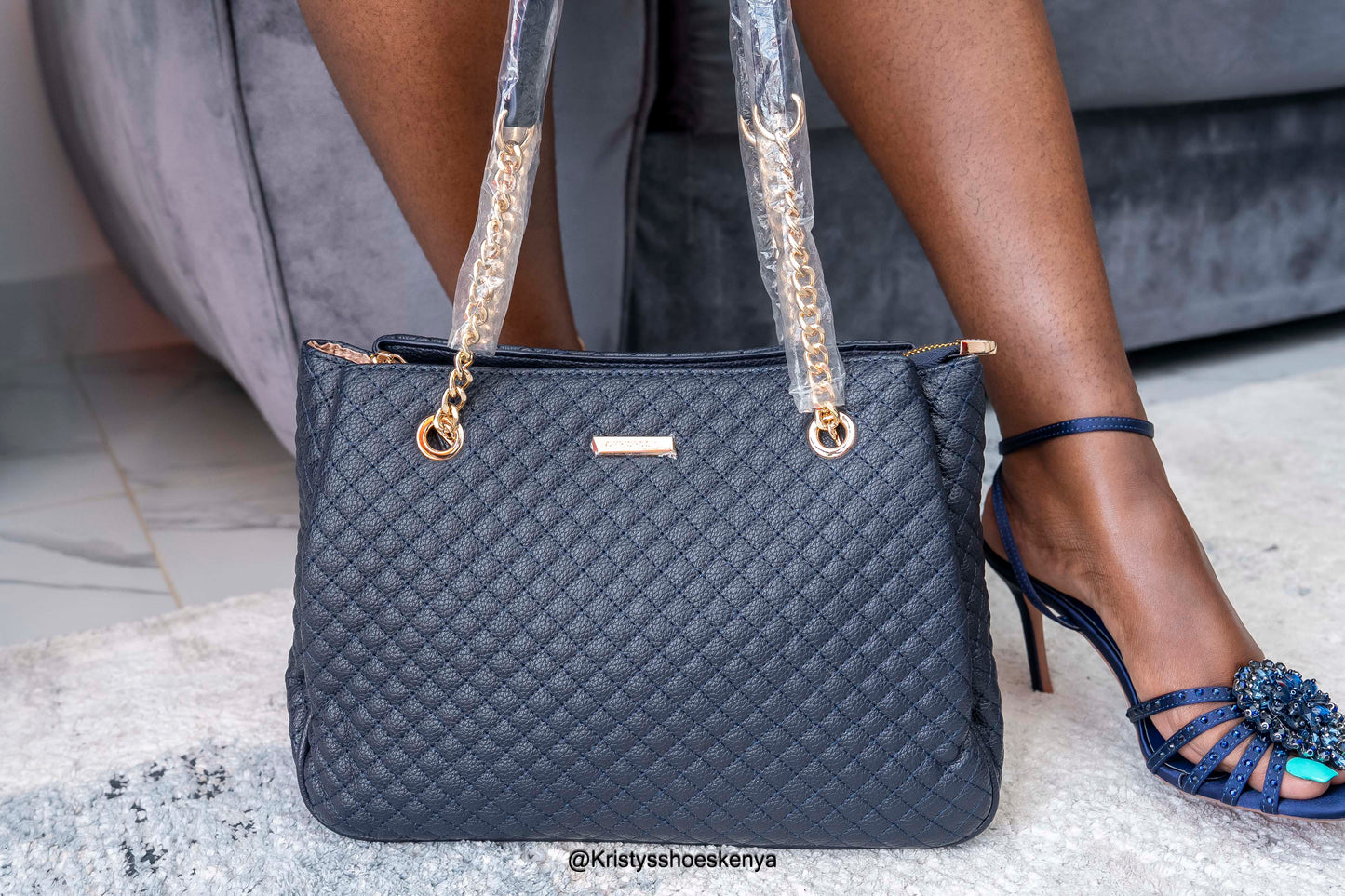 Pia Tote bag