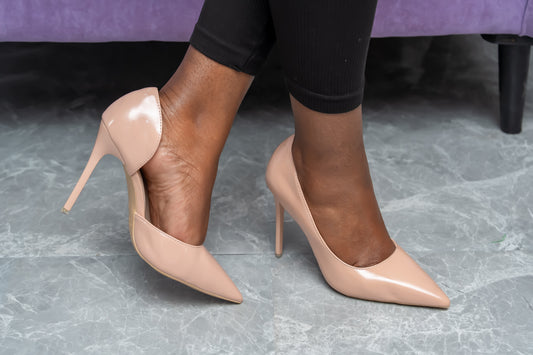 Cutsy heels